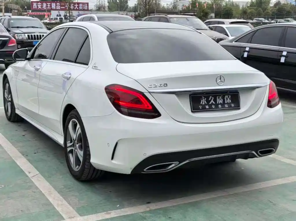 Mercedes-Benz C-Class 2020 — фото 24
