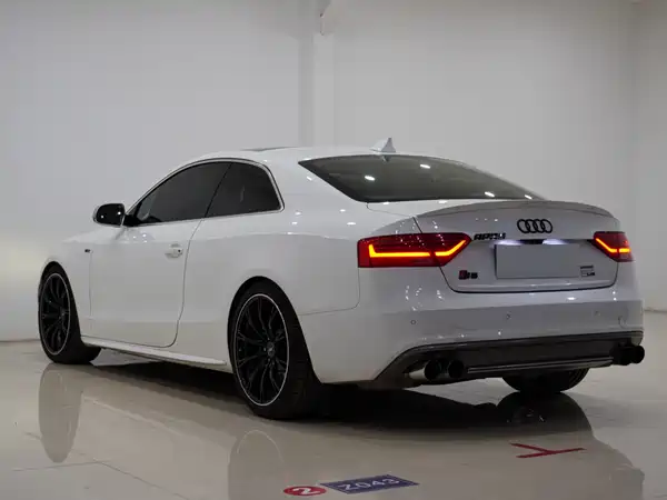 Audi S5 2012