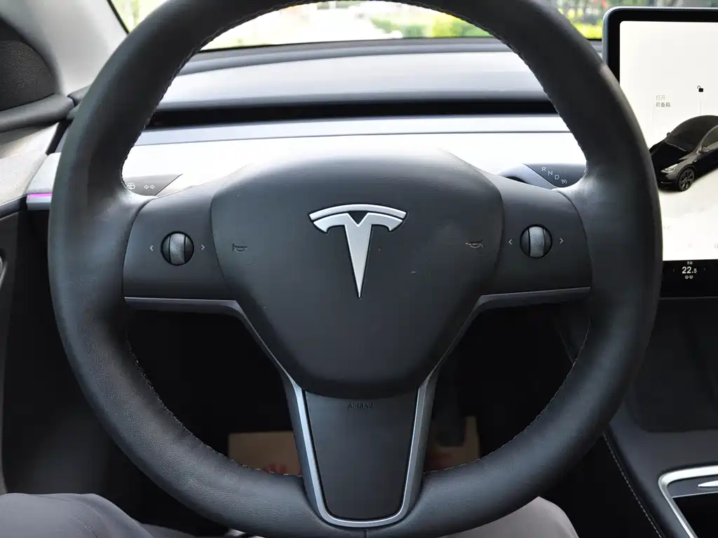 Tesla Model Y 2023 — фото 9
