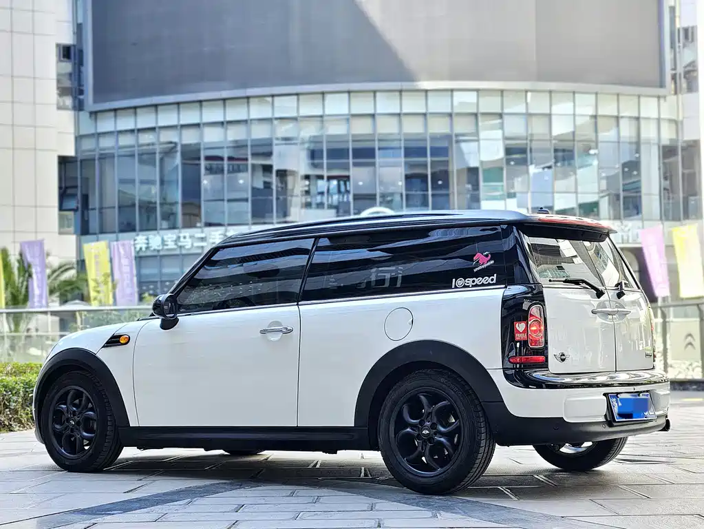 MINI Clubman 2012 — фото 12