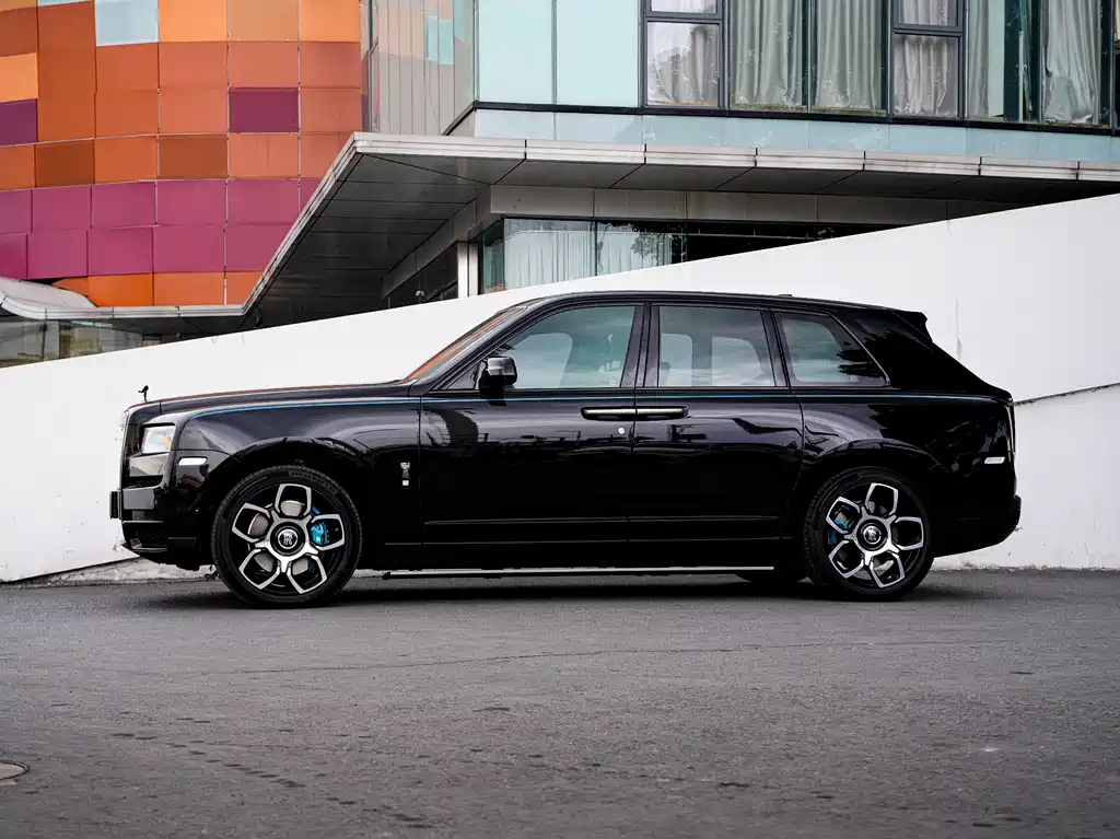 Rolls-Royce Cullinan 2021