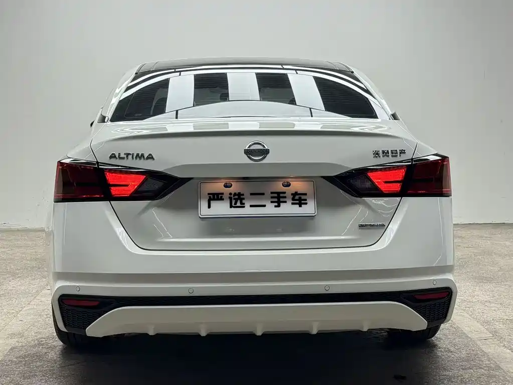 Nissan Teana 2023 — фото 6