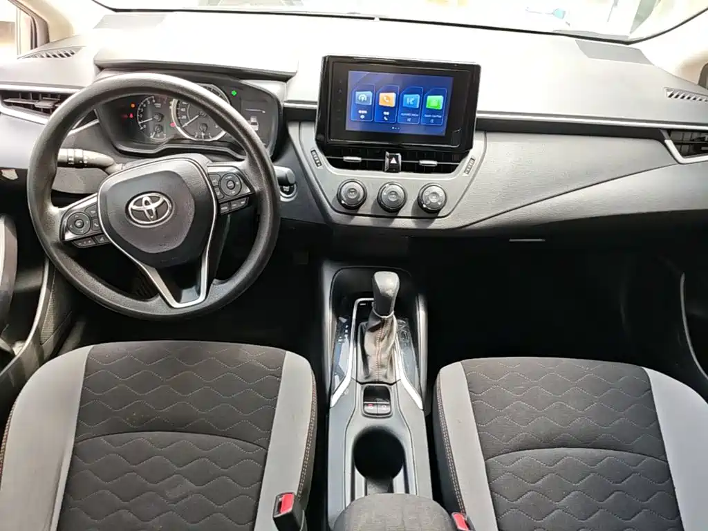 Toyota Corolla 2023 — фото 10