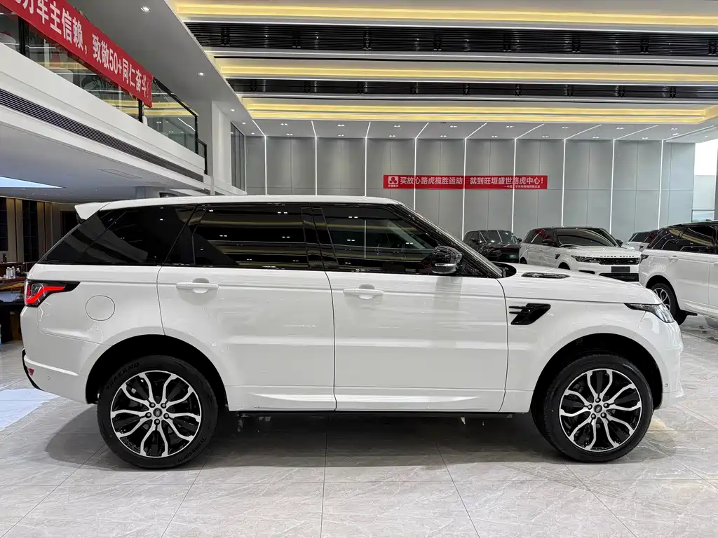Land Rover Sport 2022 — фото 4