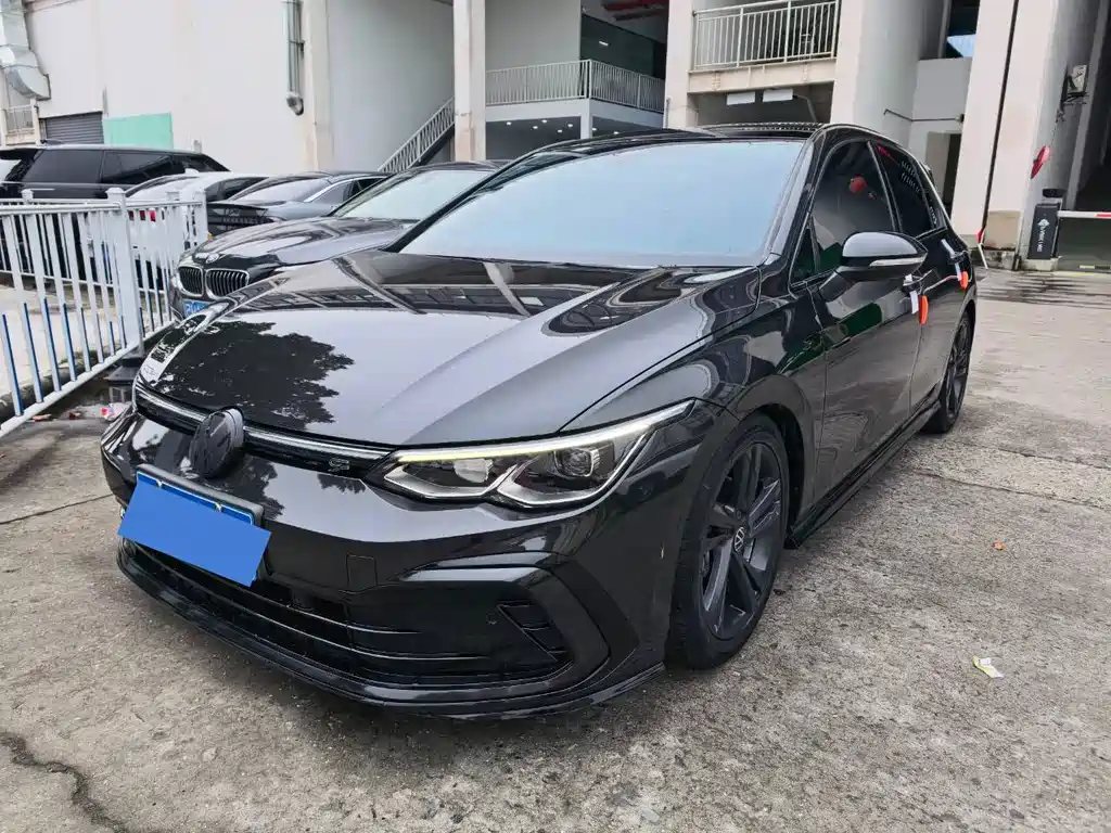 Volkswagen Golf 2021