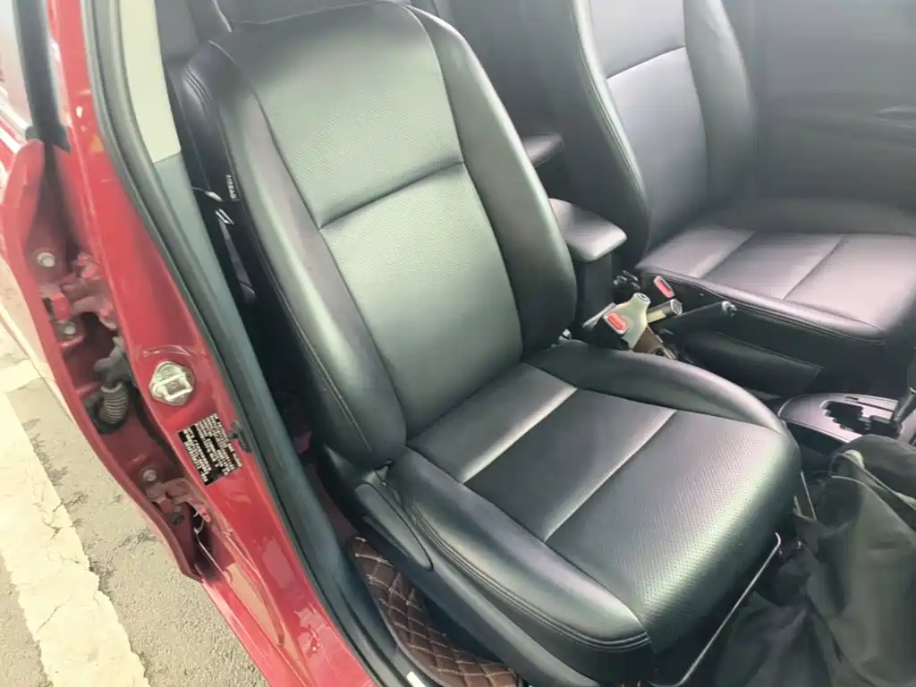 Toyota Yaris L 2019 — фото 25