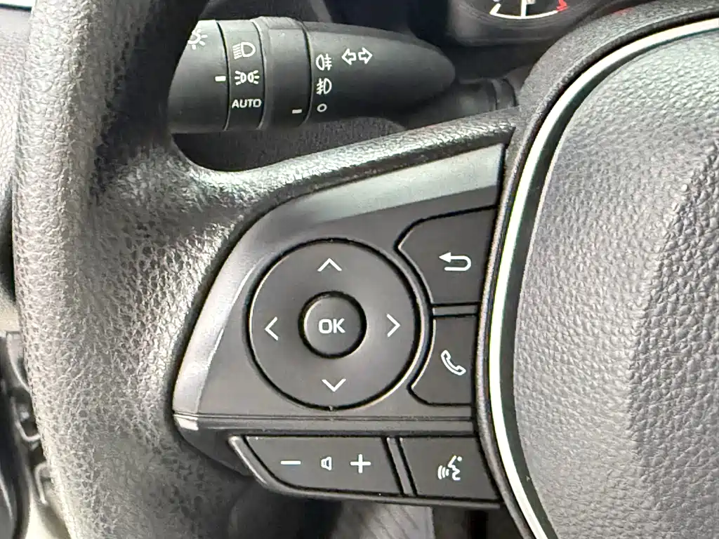 Toyota Corolla 2021 — фото 11