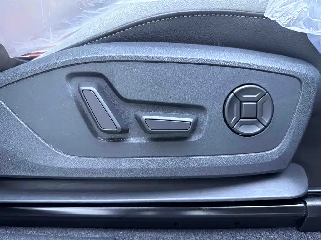 Audi Q3 2022 — фото 19