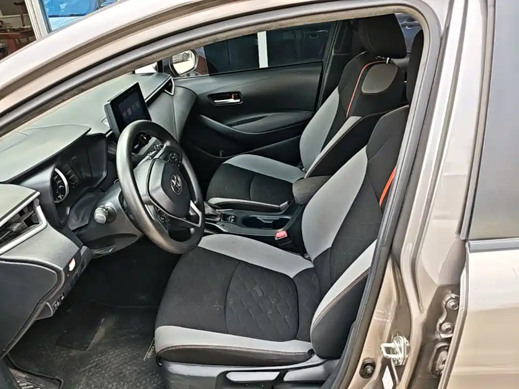 Toyota Corolla 2023 — фото 15