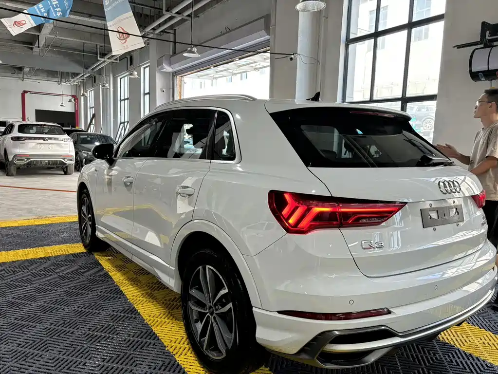 Audi Q3 2023