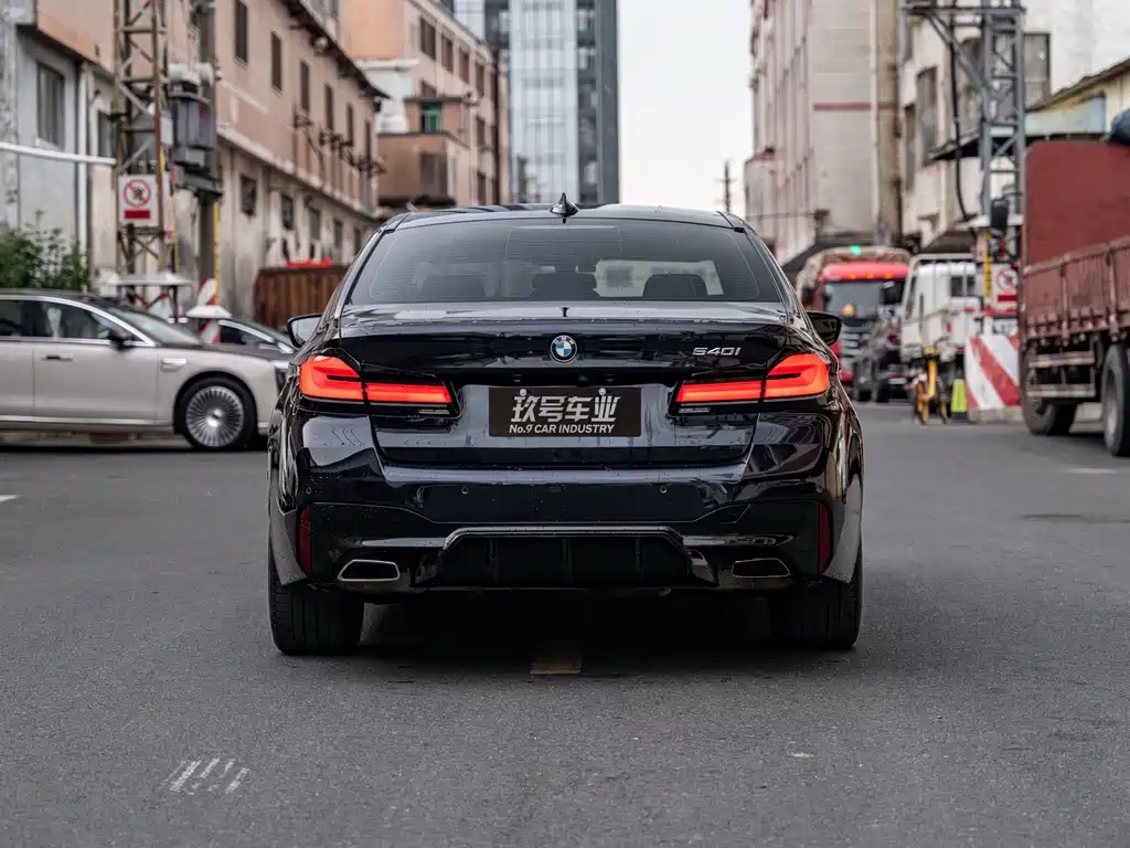 BMW 5 Series 2023