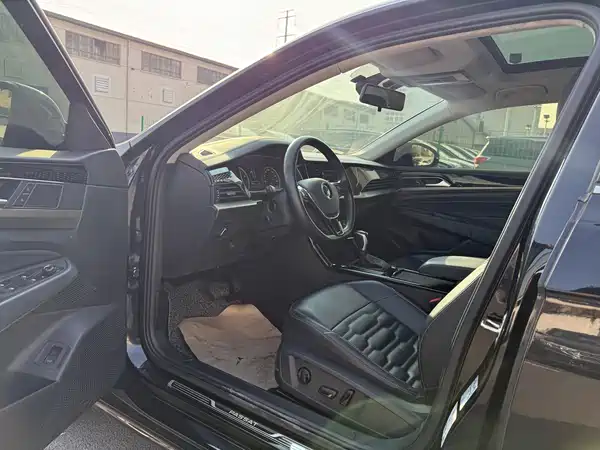 Volkswagen Passat 2021