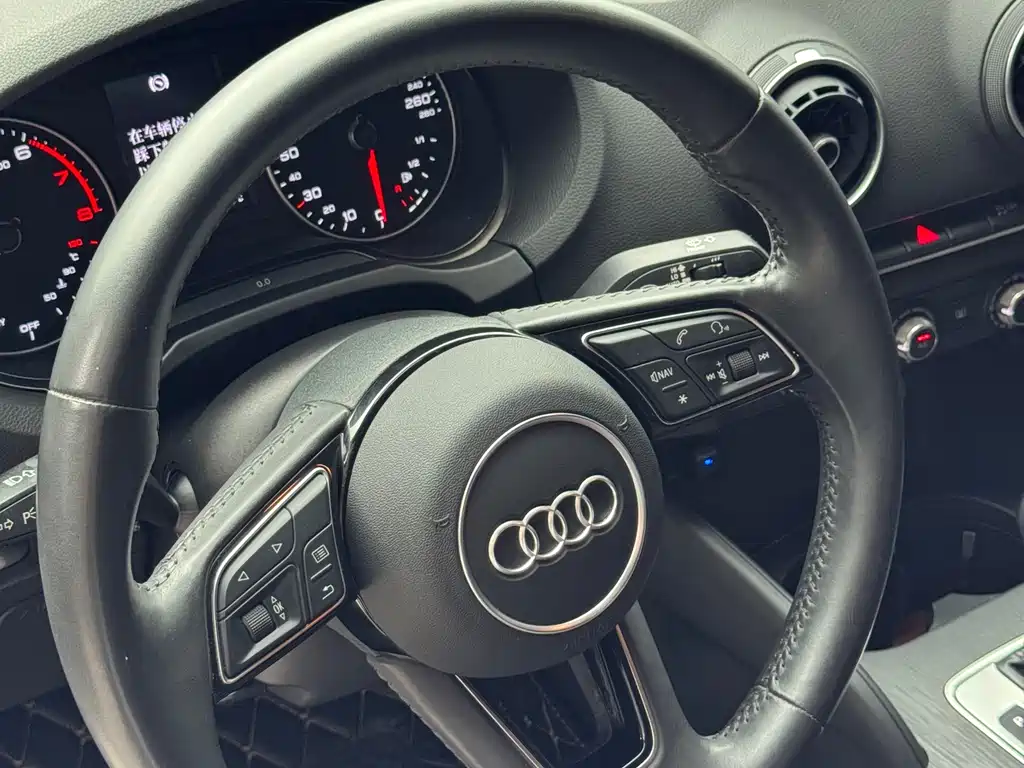 Audi A3 2019 — фото 13