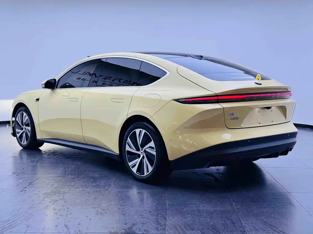 NIO ET5 2023