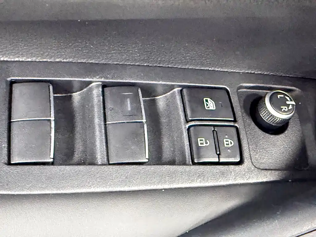 Toyota Corolla 2021 — фото 15