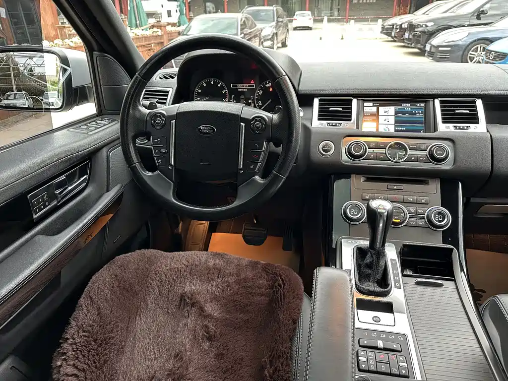 Land Rover Sport 2013 — фото 16