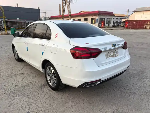 Geely Emgrand 2018