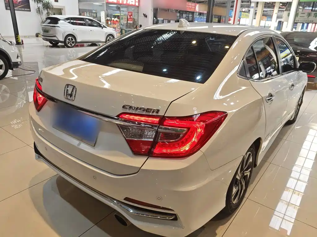 Honda Crider 2017