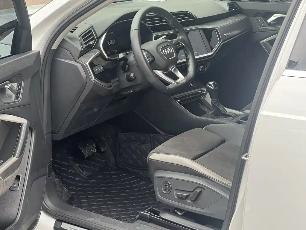 Audi Q3 2023