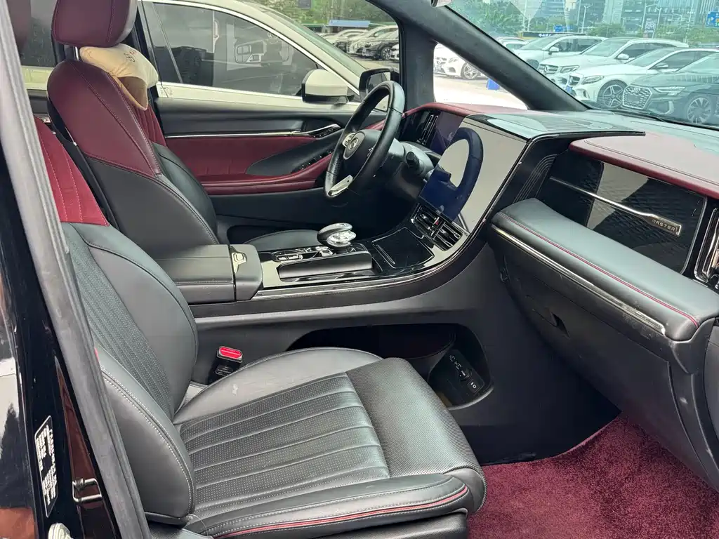 GAC Motor Trumpchi M8 2023 — фото 18