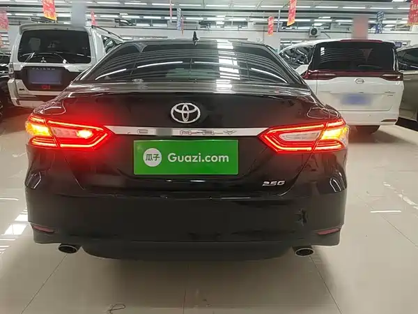 Toyota Camry 2021
