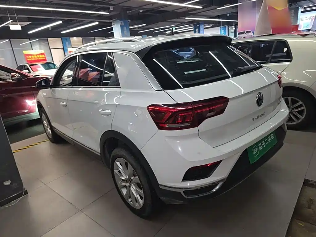 Volkswagen T-Roc 2023