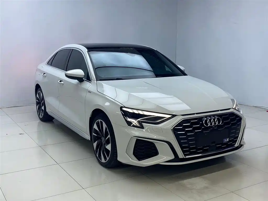 Audi A3 2023 — фото 2