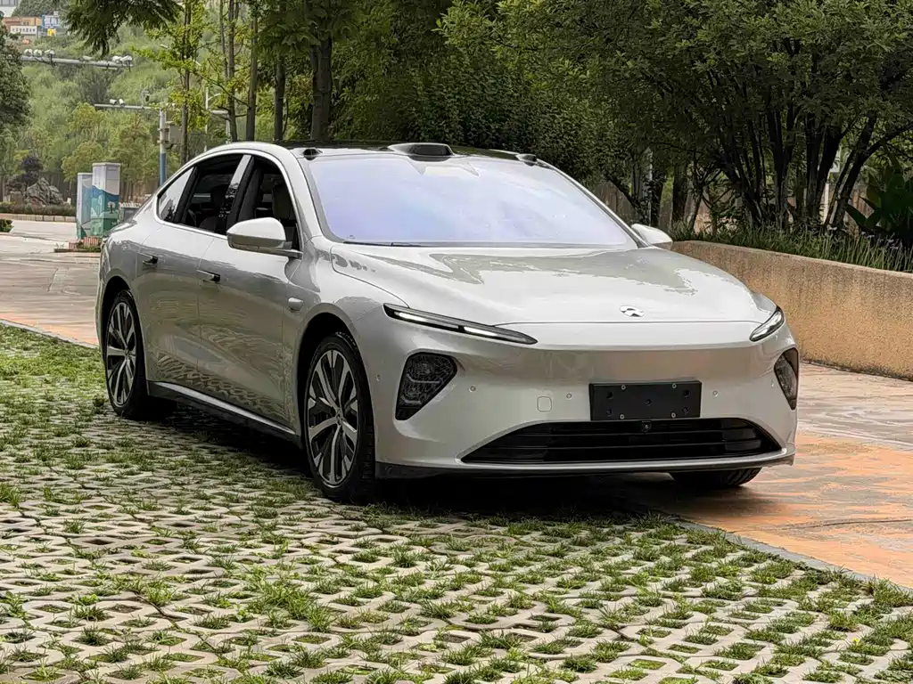 NIO ET7 2022