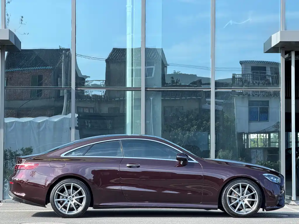 Mercedes-Benz E-Class 2021