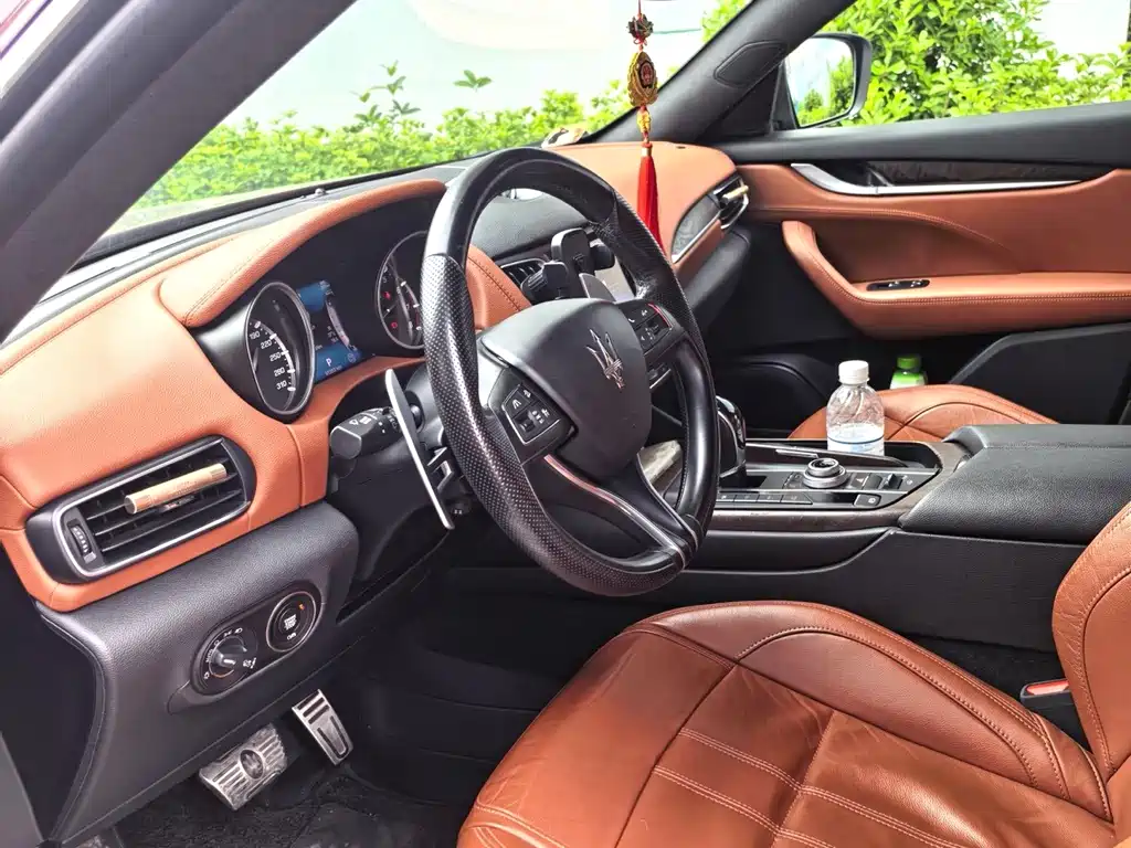 Maserati Levante 2017 — фото 4