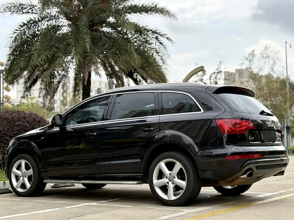 Audi Q7 2014 — фото 14