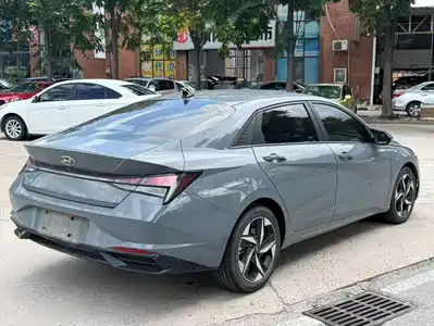 Hyundai Elantra 2023