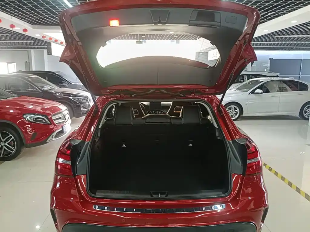 Mercedes-Benz GLA 2019 — фото 19
