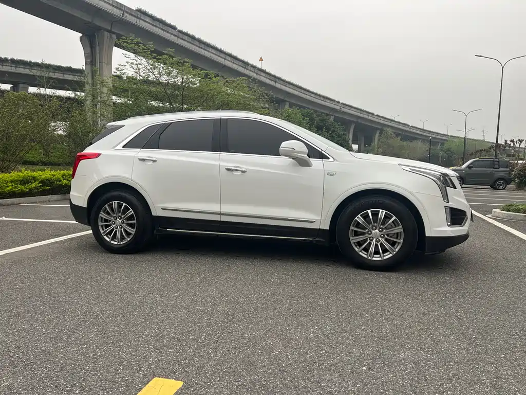 Cadillac XT5 2018 — фото 4