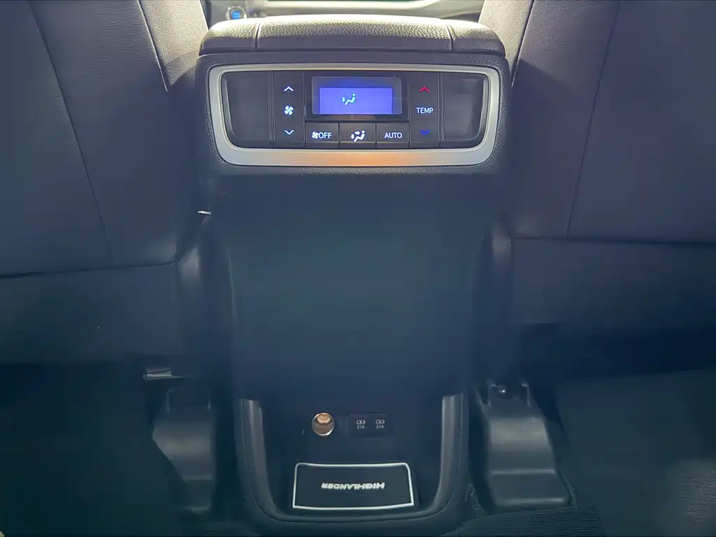 Toyota Highlander 2019 — фото 16