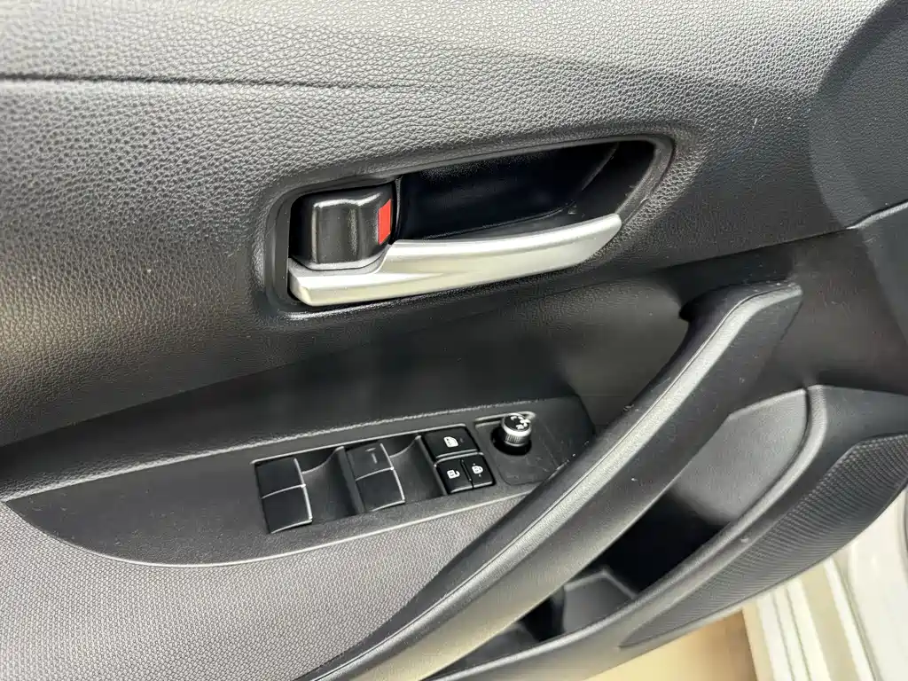 Toyota Corolla 2022 — фото 11