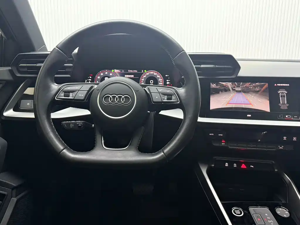 Audi A3 2023 — фото 17