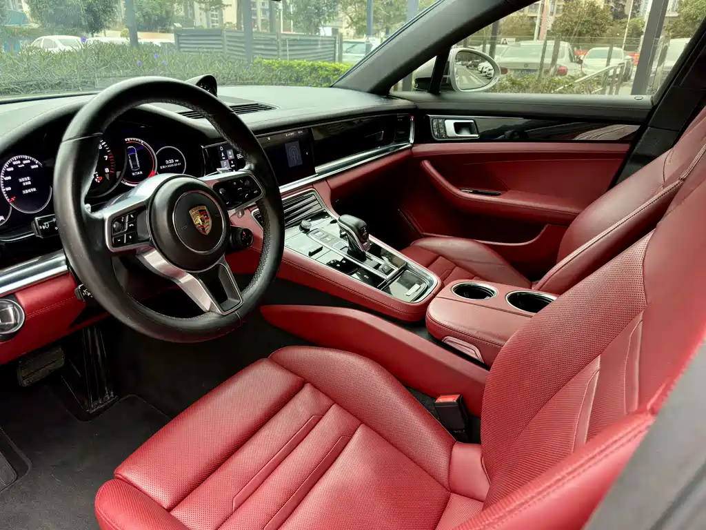 Porsche Panamera 2020 — фото 9