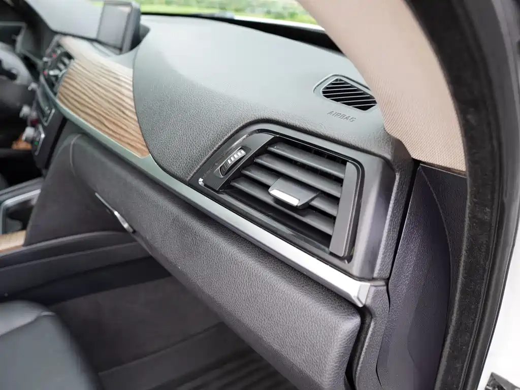 BMW 3 Series GT 2014 — фото 26
