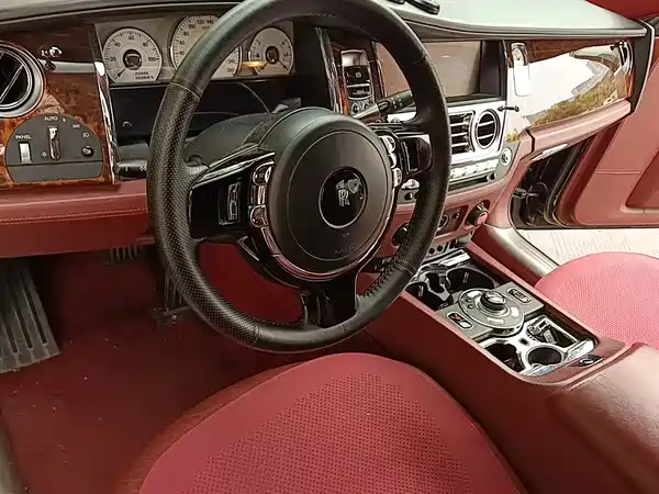 Rolls-Royce Ghost 2012