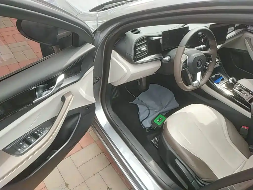 BYD Qin PLUS 2024 — фото 16