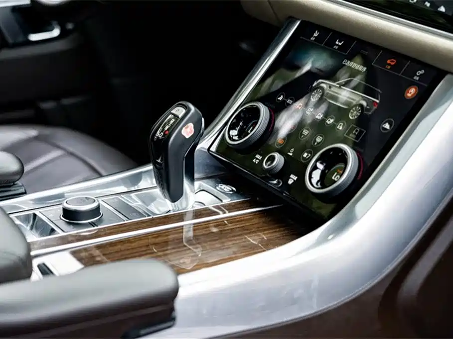 Land Rover Sport PHEV 2019 — фото 18