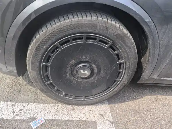Li Auto L8 2023