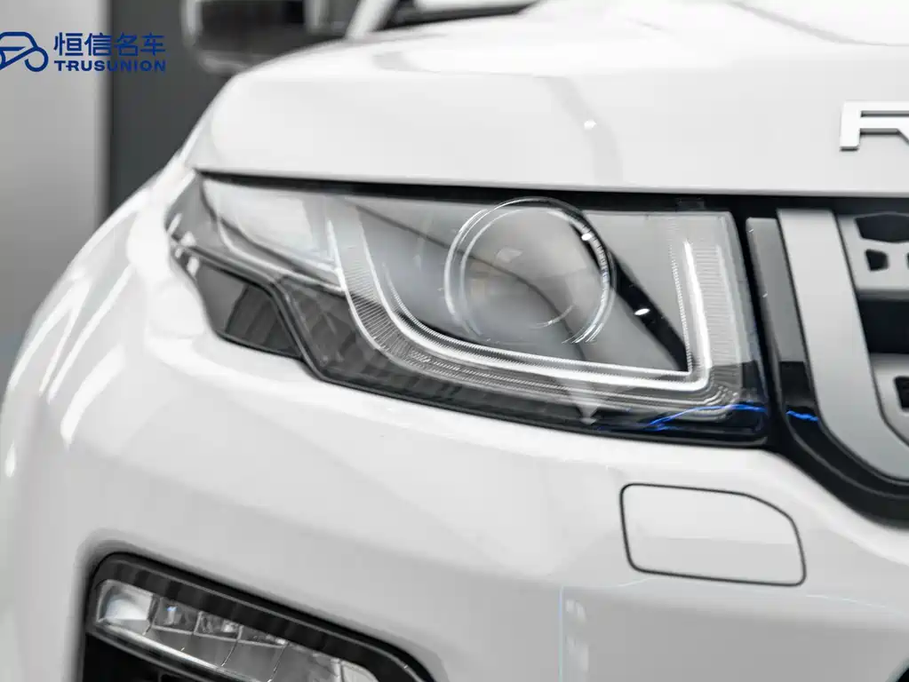 Land Rover Evoque 2019 — фото 10