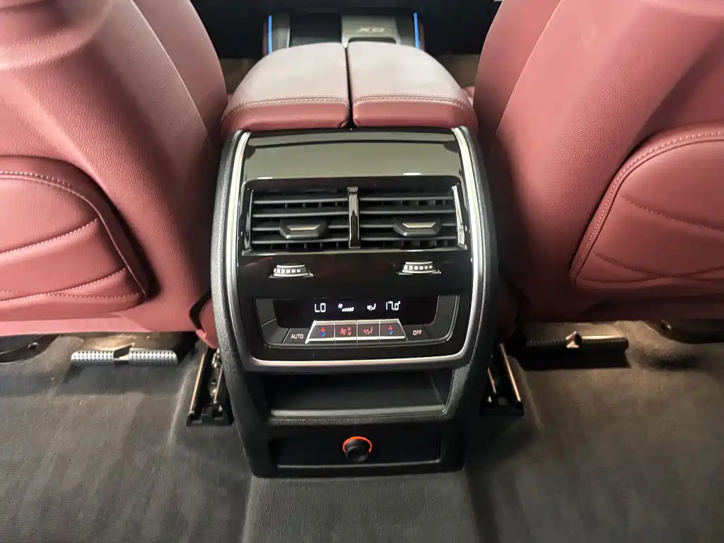 BMW X5 2025 — фото 19