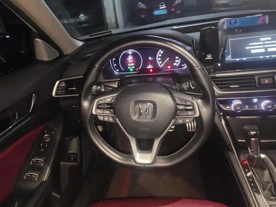 Honda Accord 2022 — фото 15