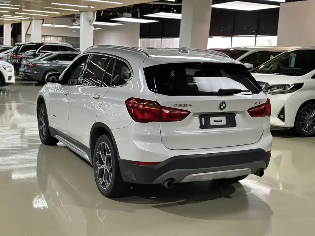 BMW X1 2017 — фото 6