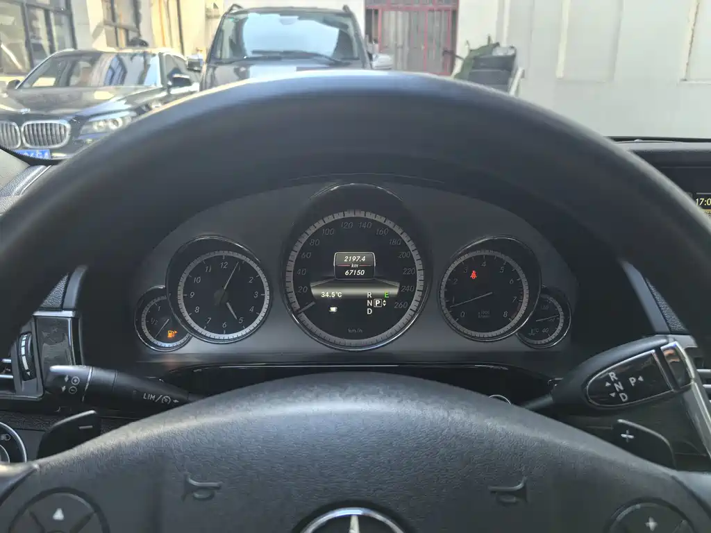Mercedes-Benz E-Class 2013 — фото 17