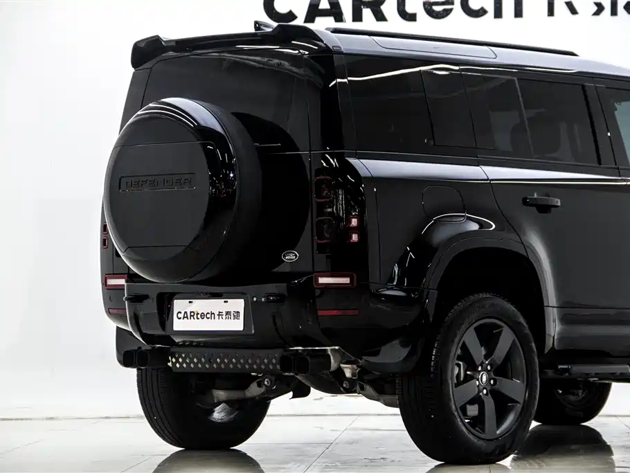 Land Rover Defender 2025 — фото 8