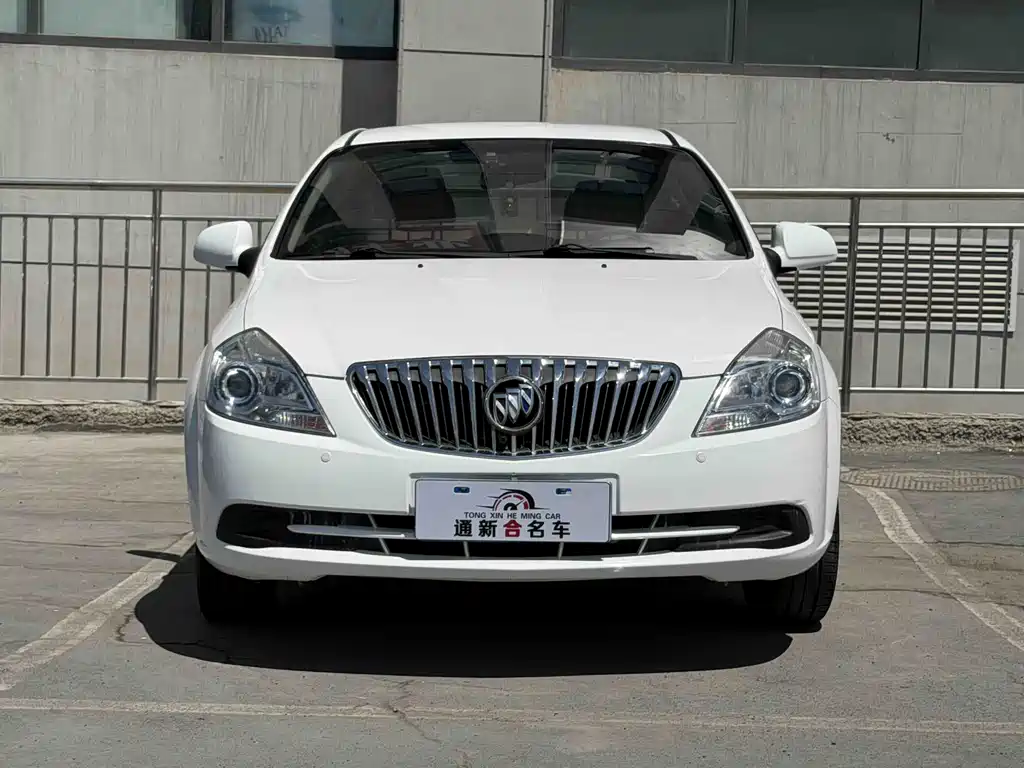 Buick Excelle 2016 — фото 2